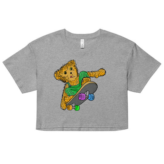 Skateboarding Bear Women’s crop top